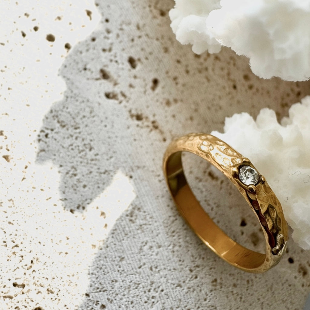 Mooncurrent Ring