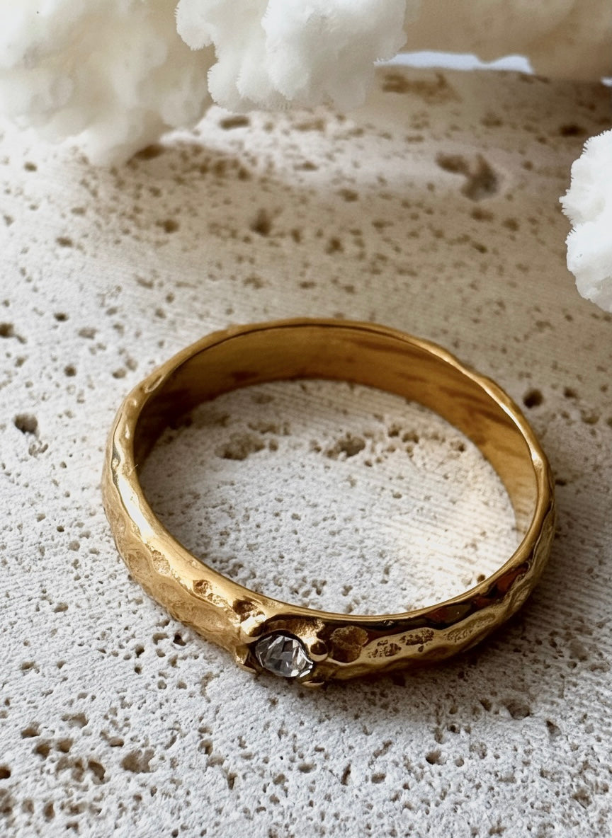 Mooncurrent Ring