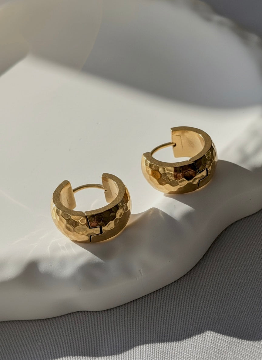 Golden Relic Huggies