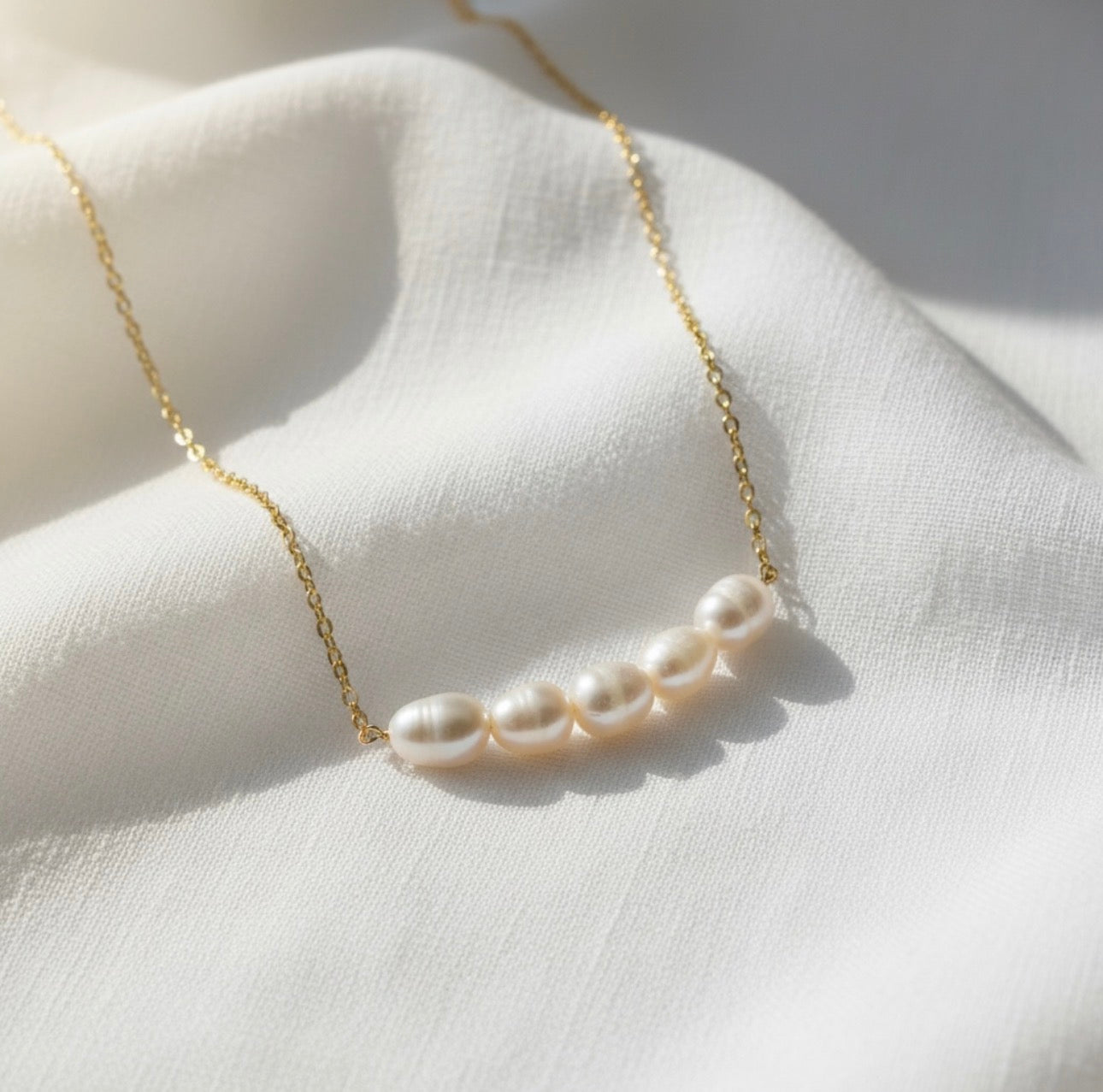 Bare Tide Pearl Necklace
